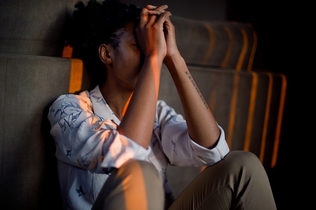 imagen sobre el estigma de la mujer adicta