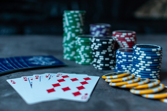 imagen sobre como ayudar a un adicto al juego