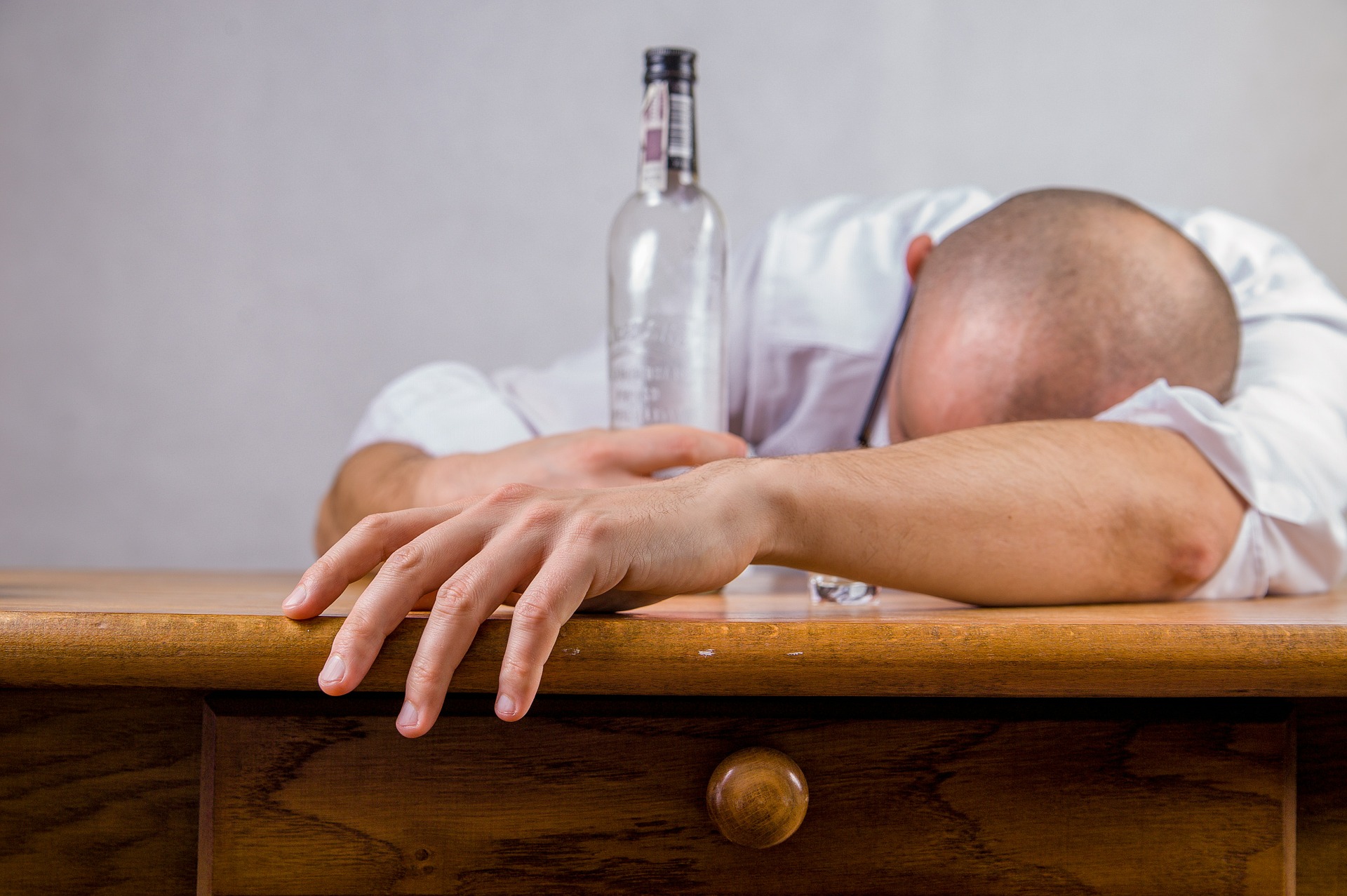 imagen sobre las etapas del alcoholismo