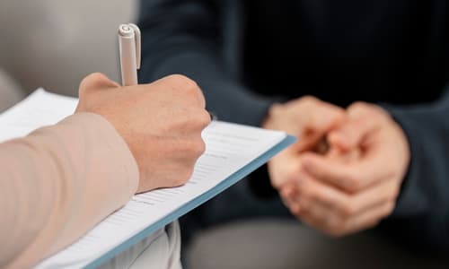 Ayuda profesional para combatir las conductas adictivas